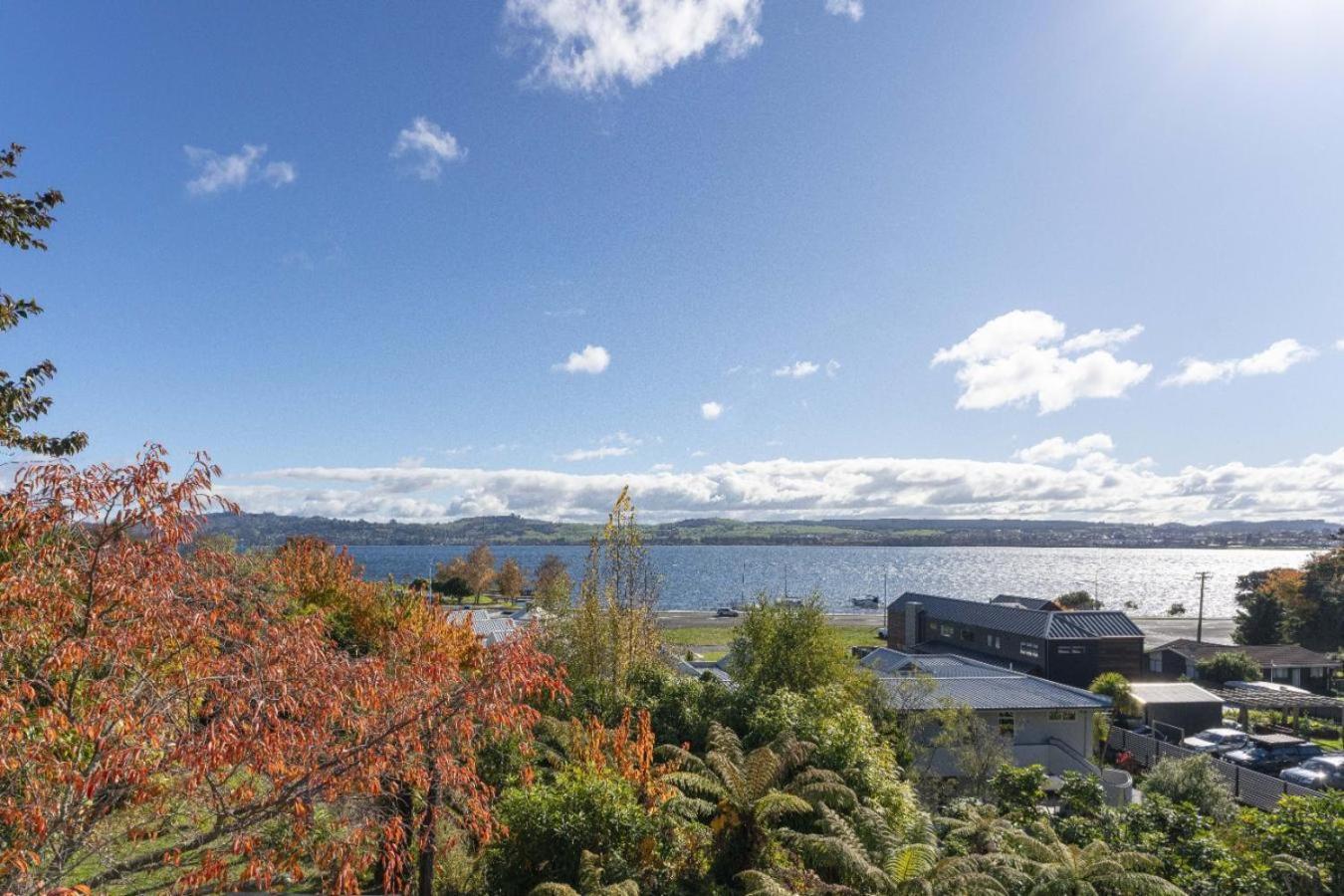 Bayview Lake Таупо Екстериор снимка
